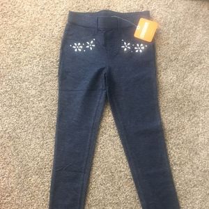 Jewel stretch jeggings- New with tags- size 6